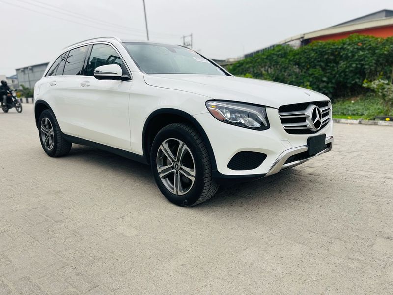 Thumbnail 5 of 2018 MERCEDES-BENZ GLC-Class 4matic